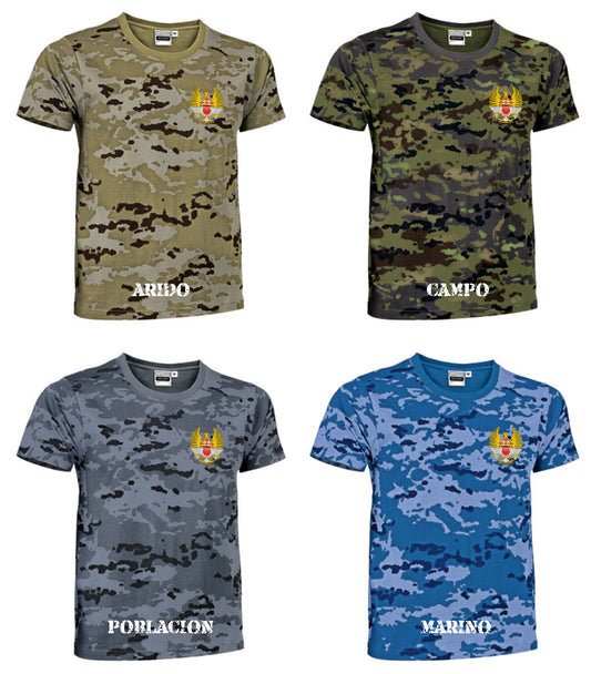 Camiseta emblema tres ejércitos camuflaje.