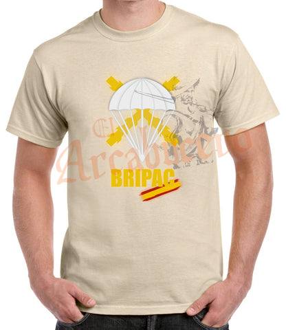 Camiseta BRIPAC escudo oficial.