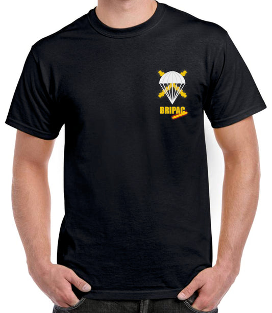 Camiseta BRIPAC escudo oficial.